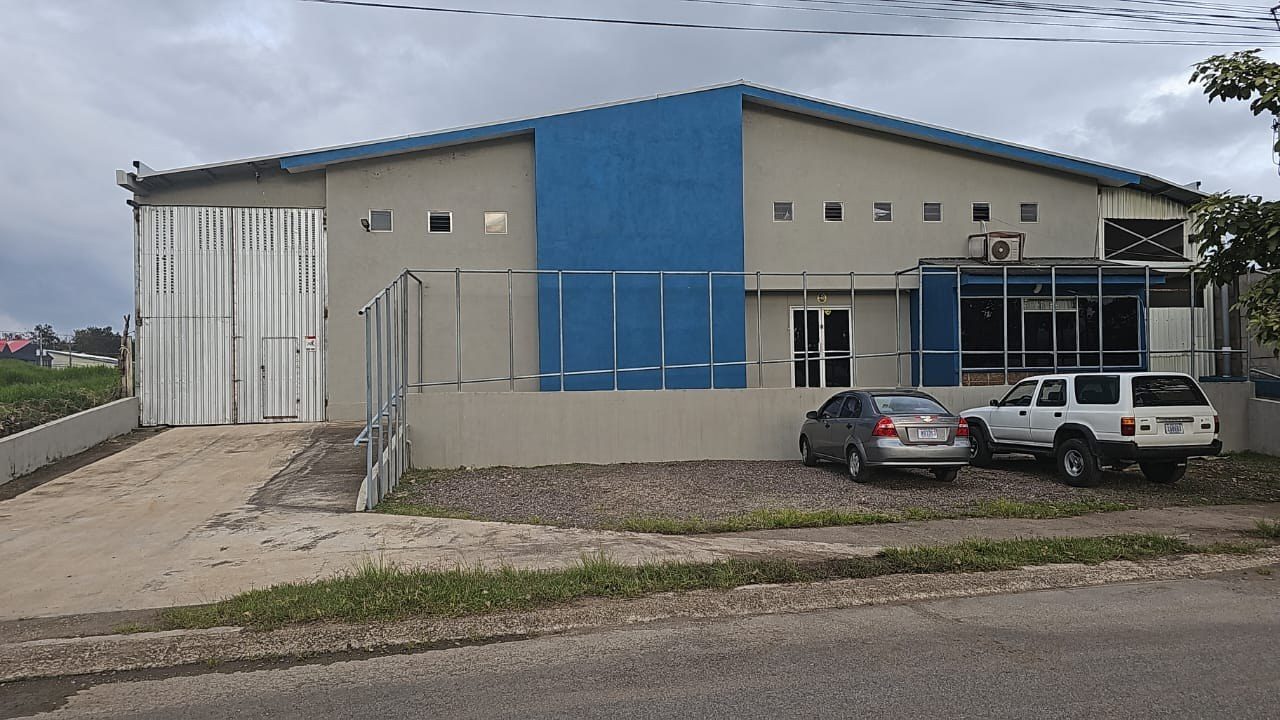 Industrial Warehouses in Cartago photo 4